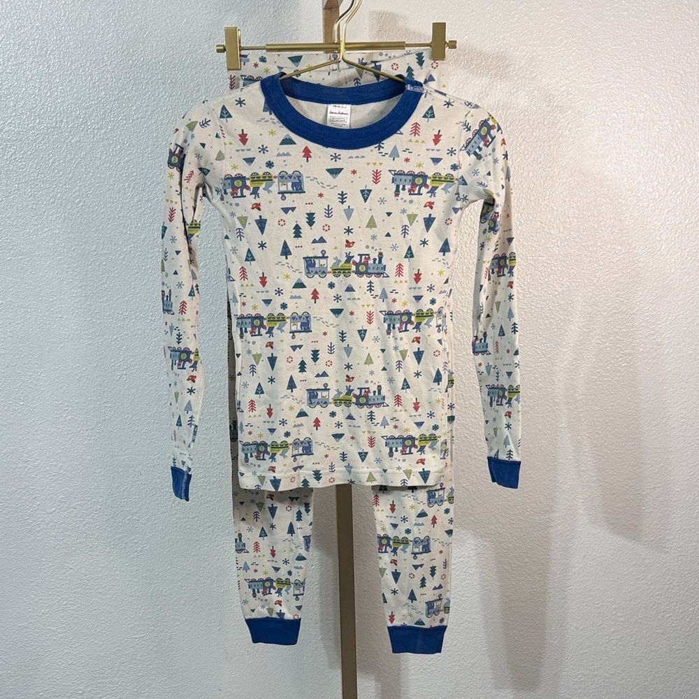 Hanna Andersson- Train Print Pajama Set - Blue and Cream- Size 10